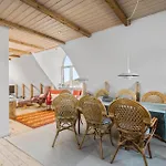Appartement 2 Bedroom In *